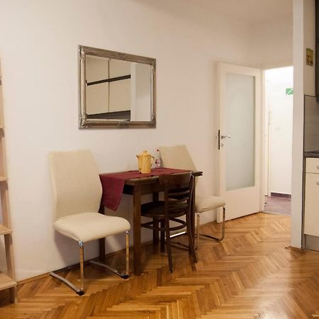 Studio Apartment Vijenac Osijek Exterior foto